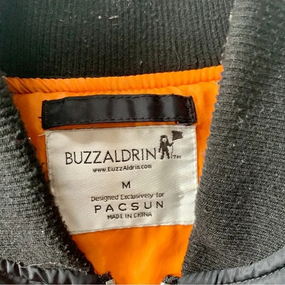 Bomber jacket - Picture 2 of 3